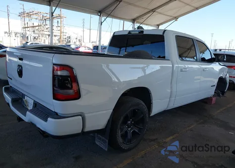 2022 Ram 1500 Big Horn 4X2 6'4 Box z USA, uszkodzony, nr VIN 1C6RREMT2NN308965